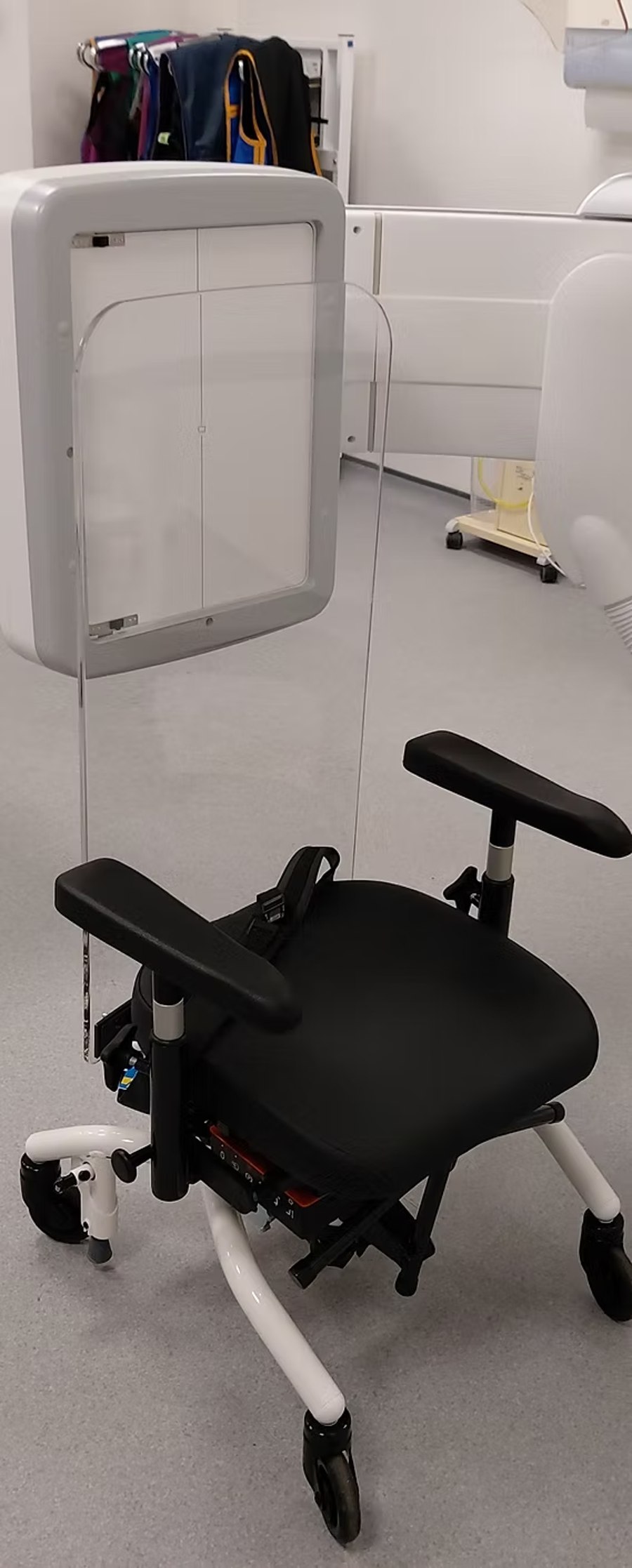 X-Ray chair